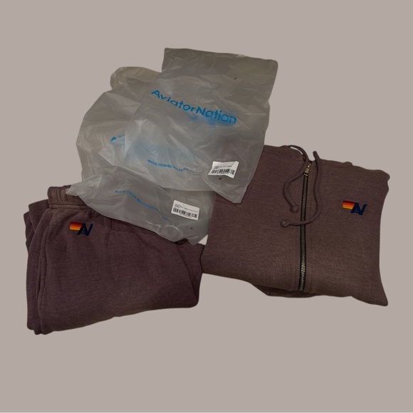 🏷️Aviator Nation Essentials SET - Picture 3 of 15